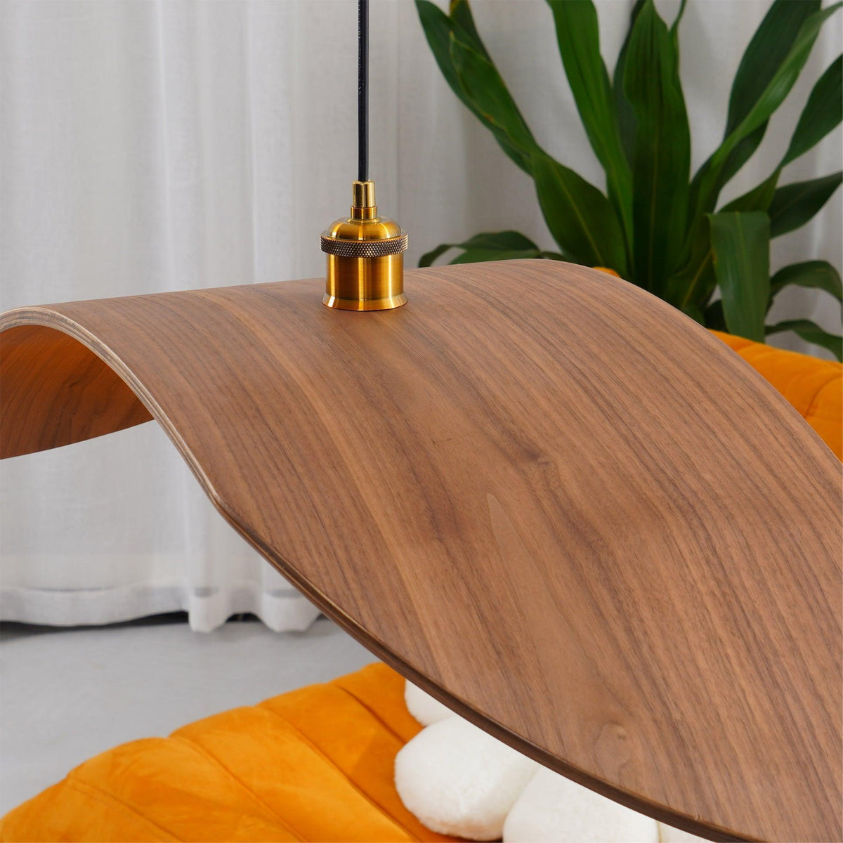 Caleia Suspension
