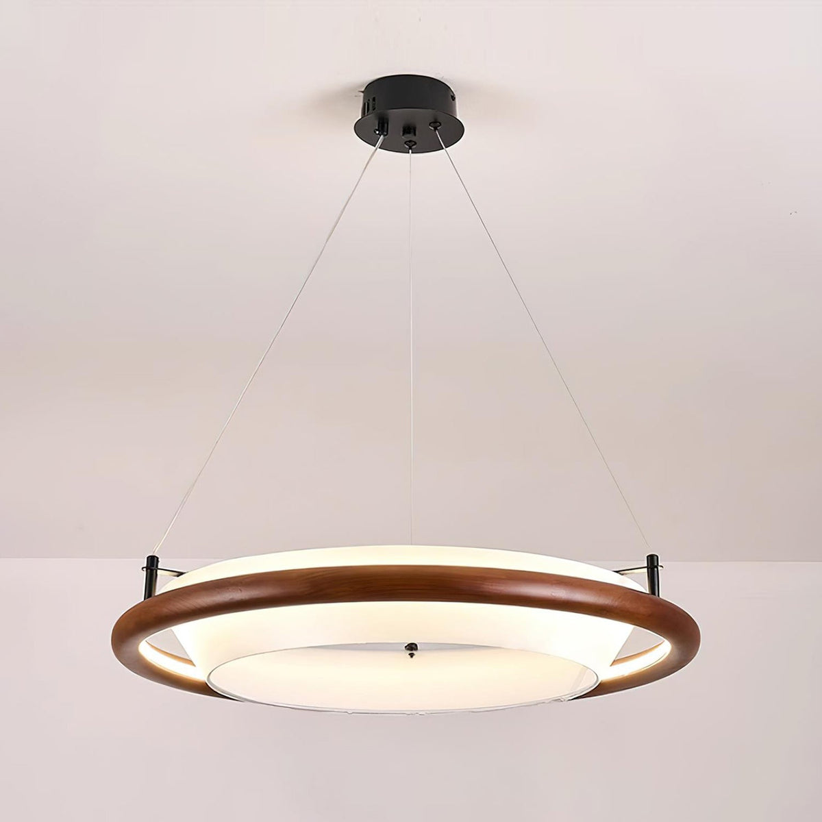 Minachel Lustre