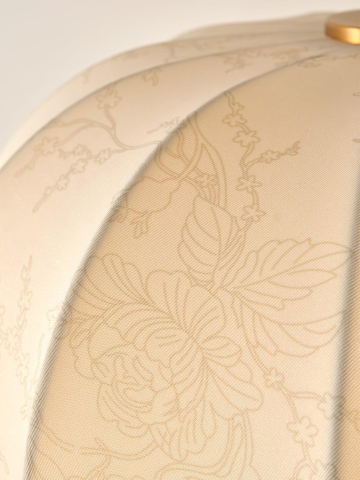 Ceiling Light in Fabric, Metal and Wood for Warm Interiors Elegant-Neutral Decor