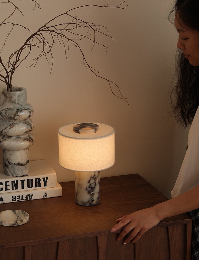 Kalvy Lampe de Table Cylindrique en Marbre Travertin
