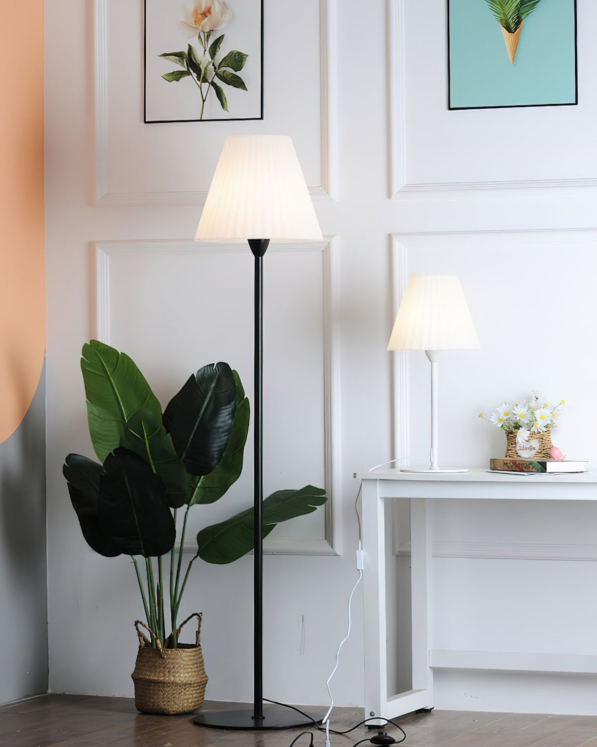 Pleaty Lampadaire