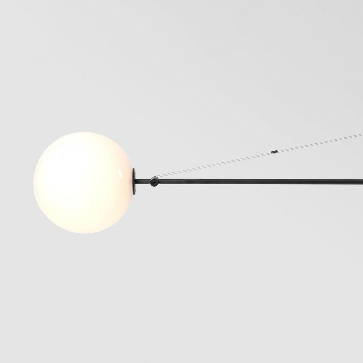 Erixy Lustre Mobile Noir Minimaliste-Cielum