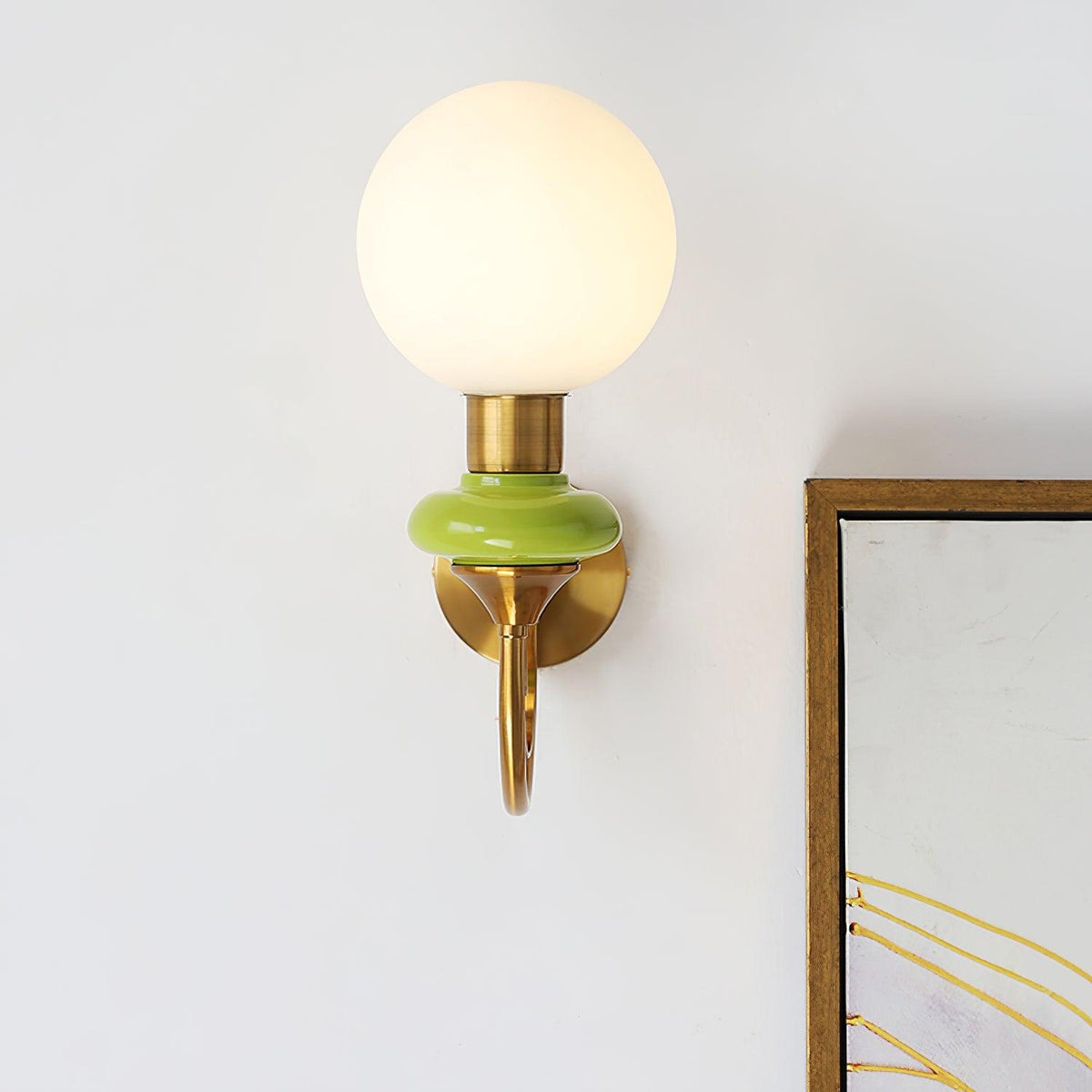 Velin Brass Wall Lamp-Neutral Decor