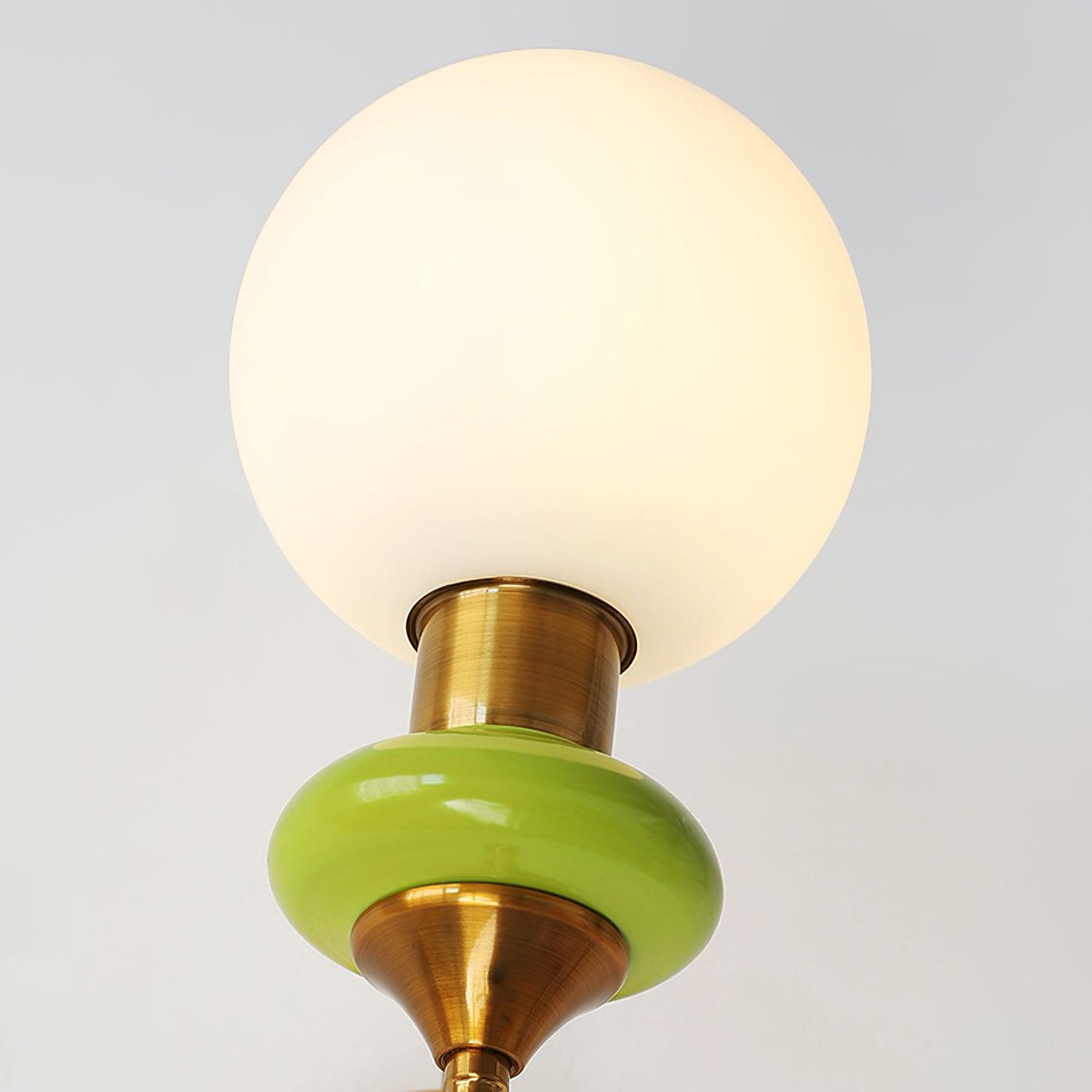 Velin Brass Wall Lamp-Neutral Decor
