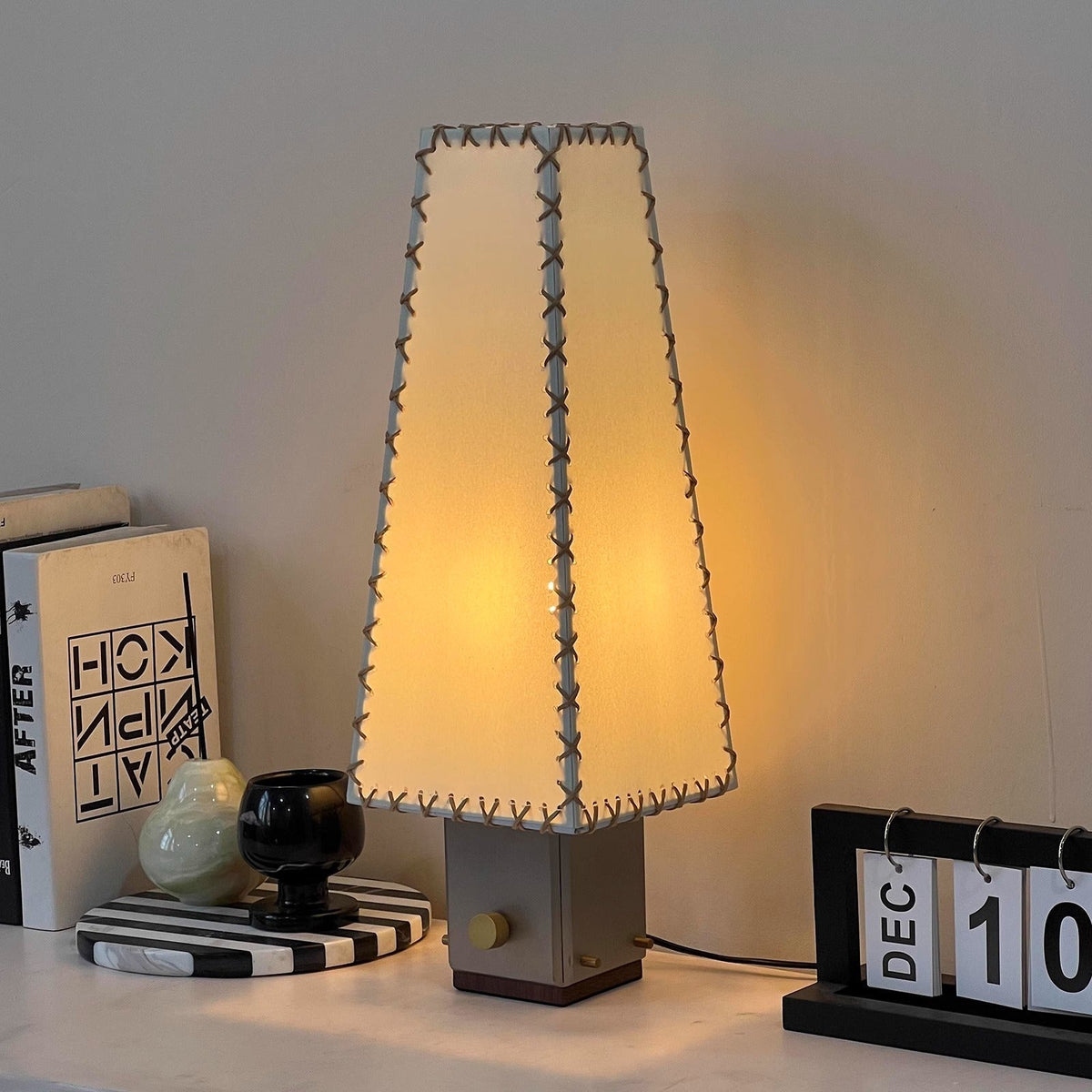 Stitcher Lampe à poser