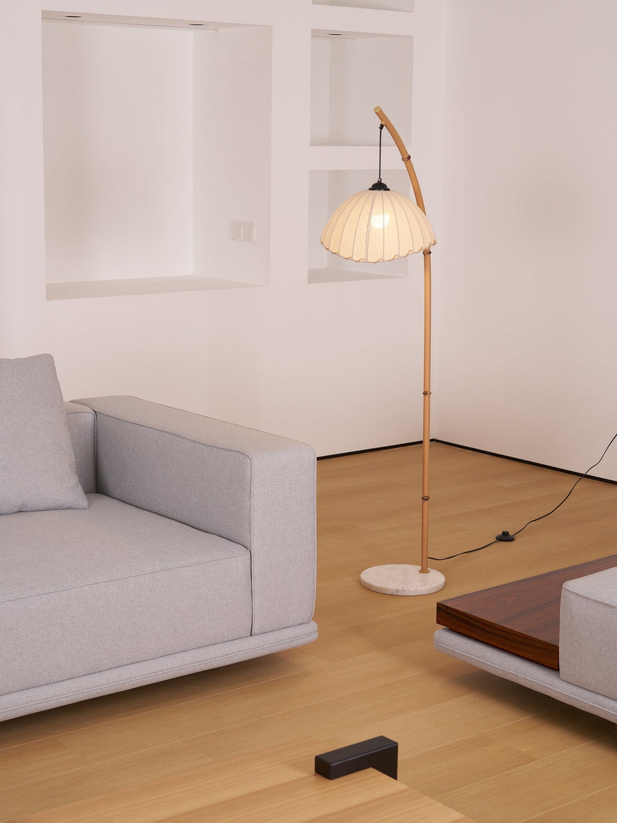 Liveno Lampadaire Minimaliste en Marbre