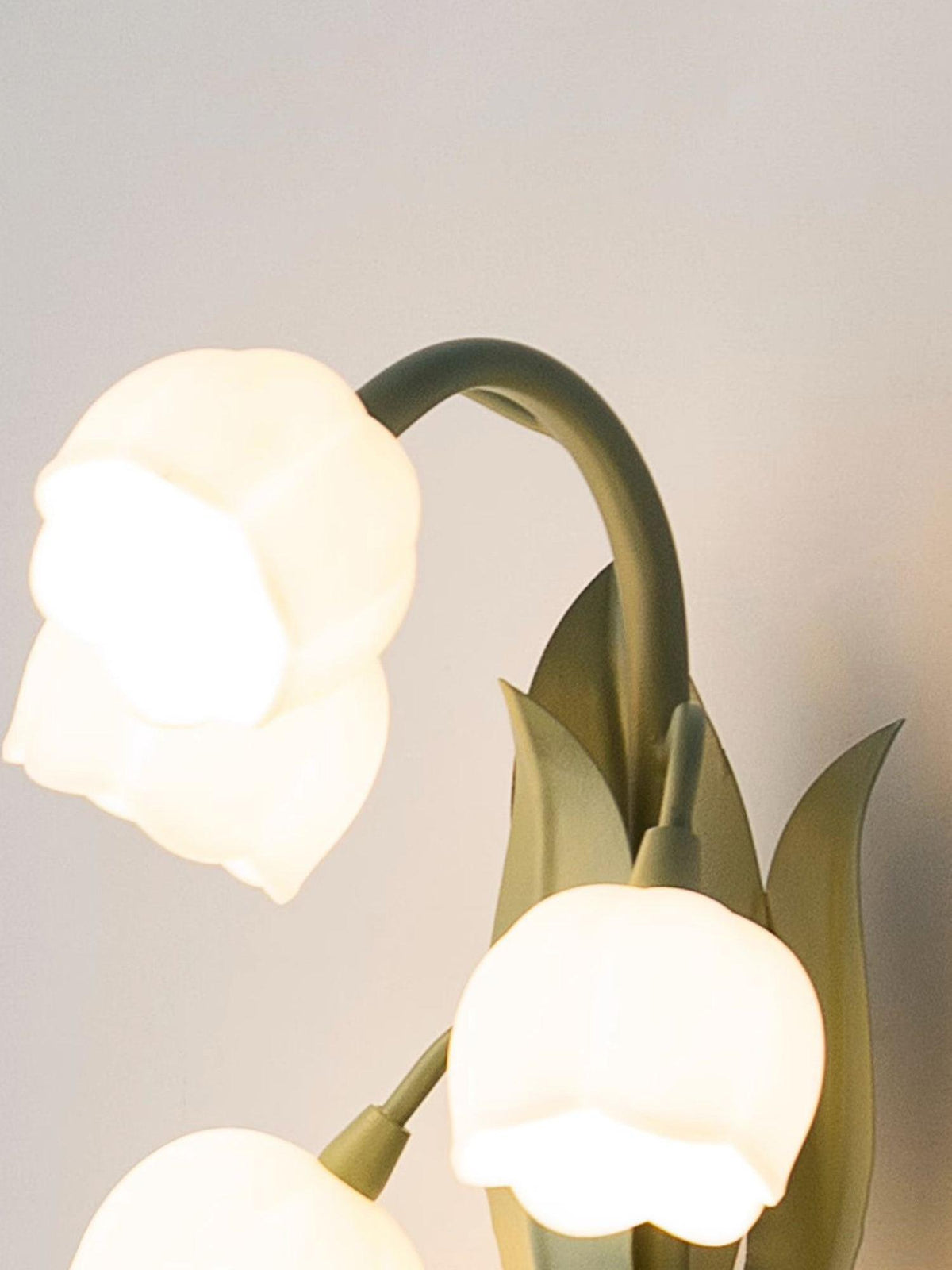 Lily Wall Lamp-Neutral Decor
