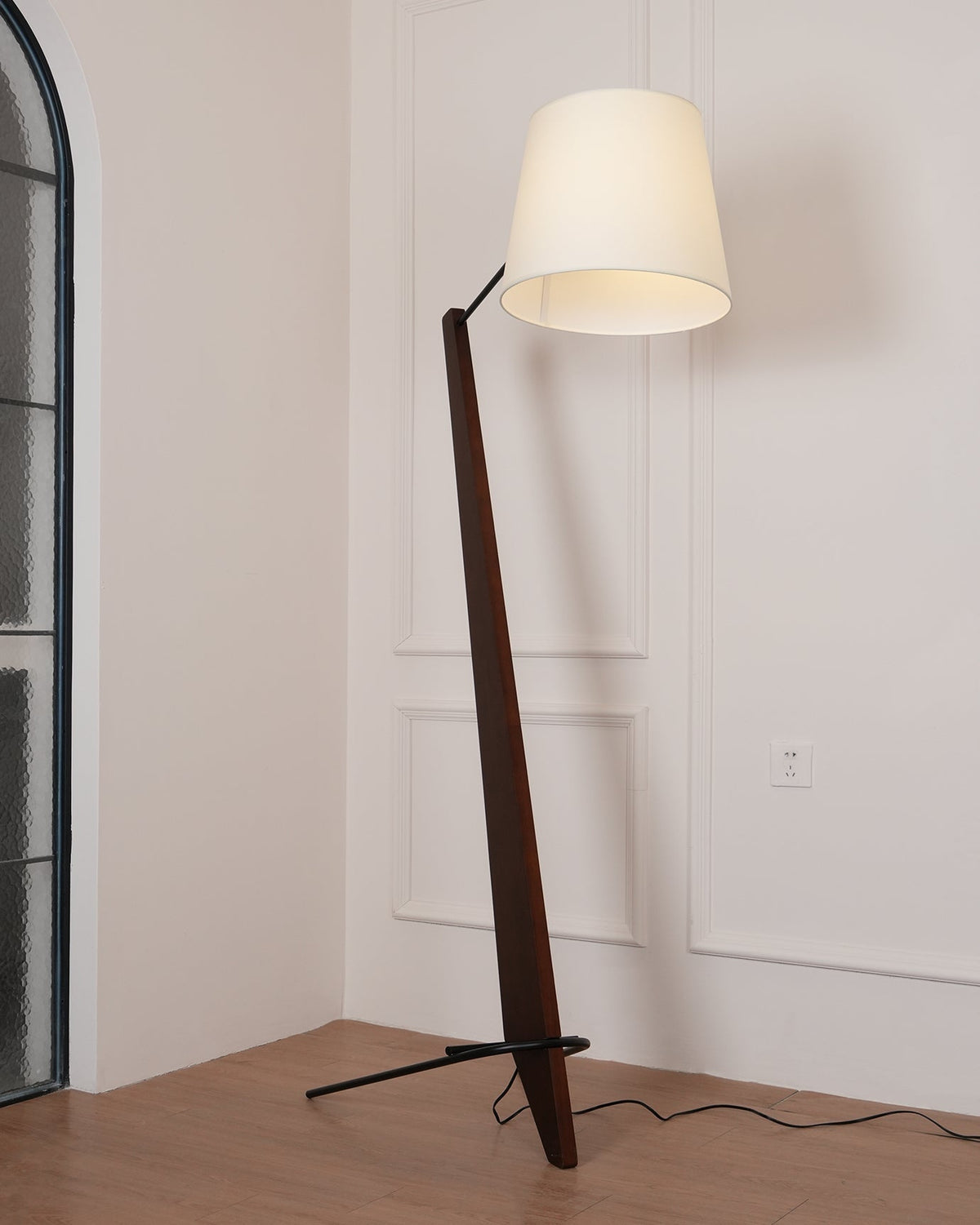 Vyran Lampadaire en Bois Et Tissu