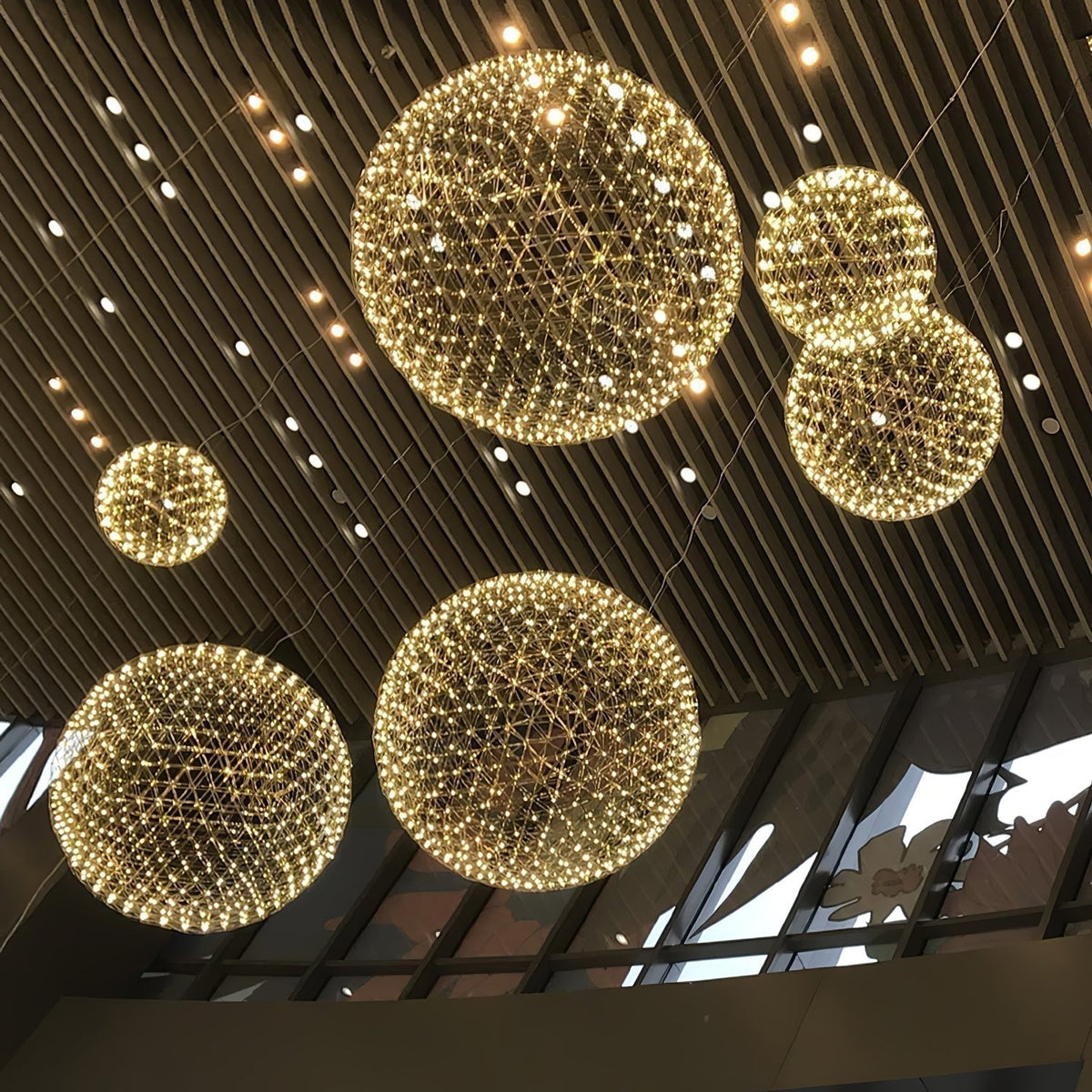 Noveno Suspension Boule Dorée de Luxe Postmoderne-Cielum